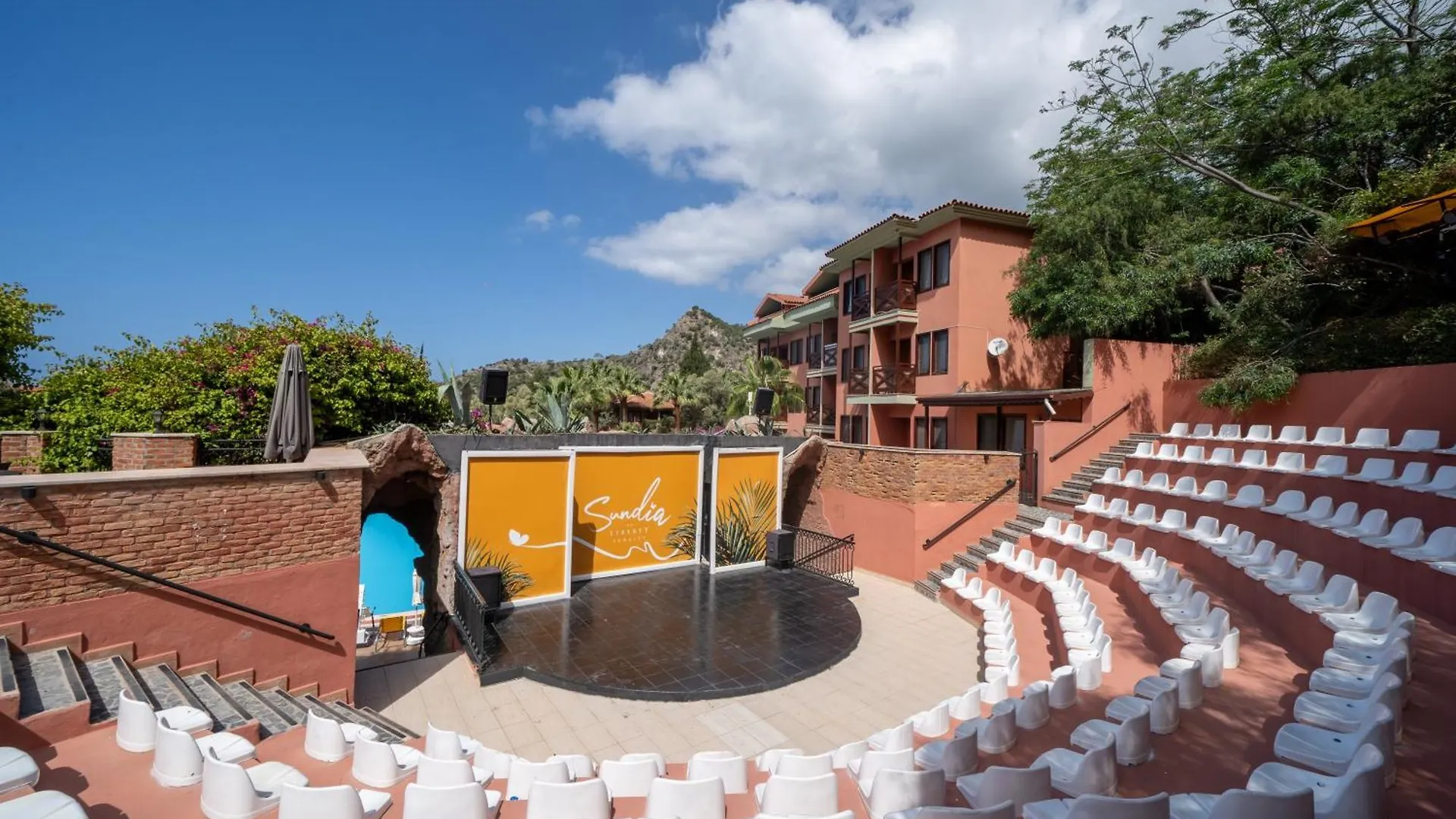 Hotel Sundia By Liberty Suncity Ölüdeniz