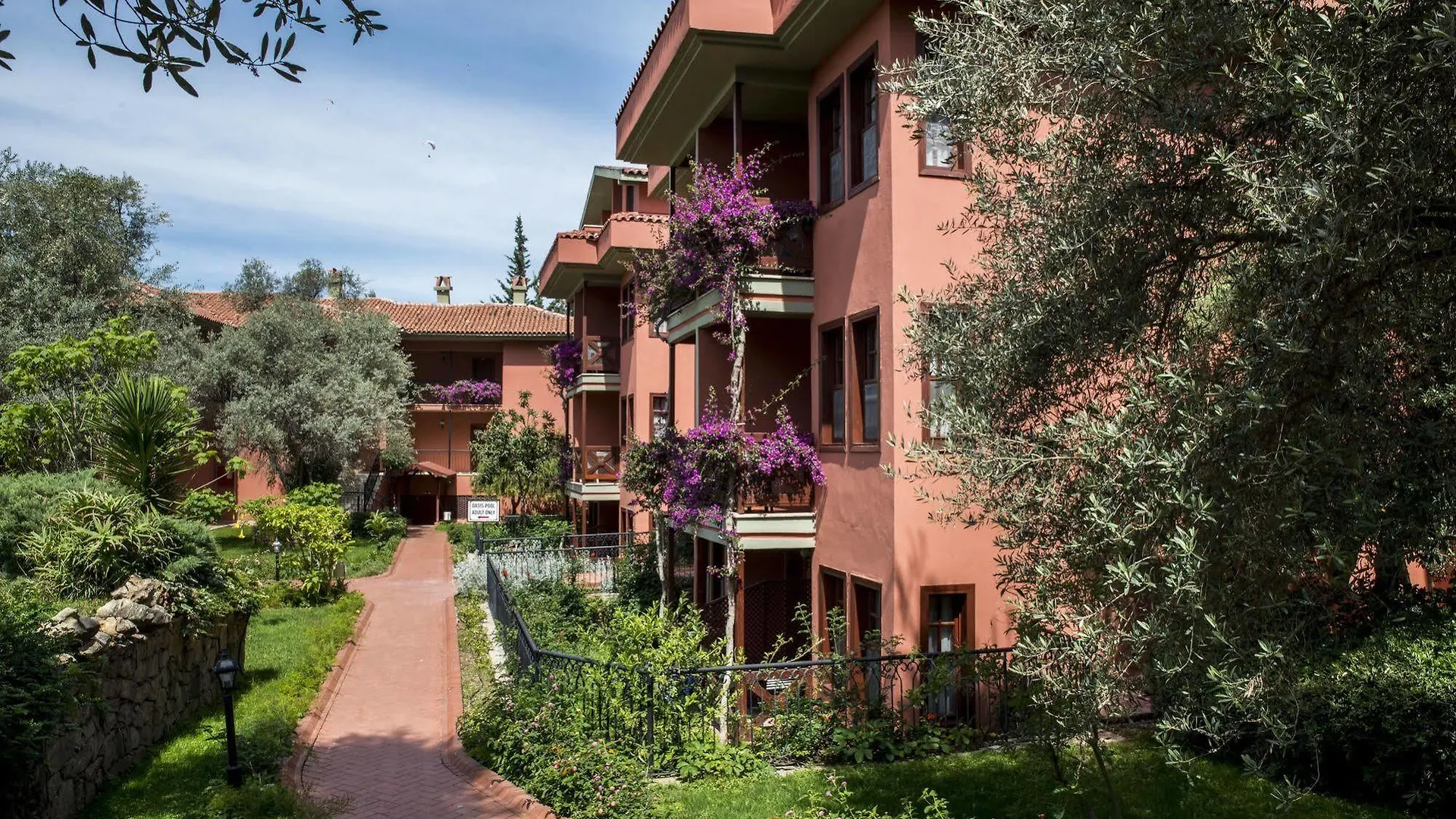 Sundia By Liberty Suncity Oludeniz 4*,